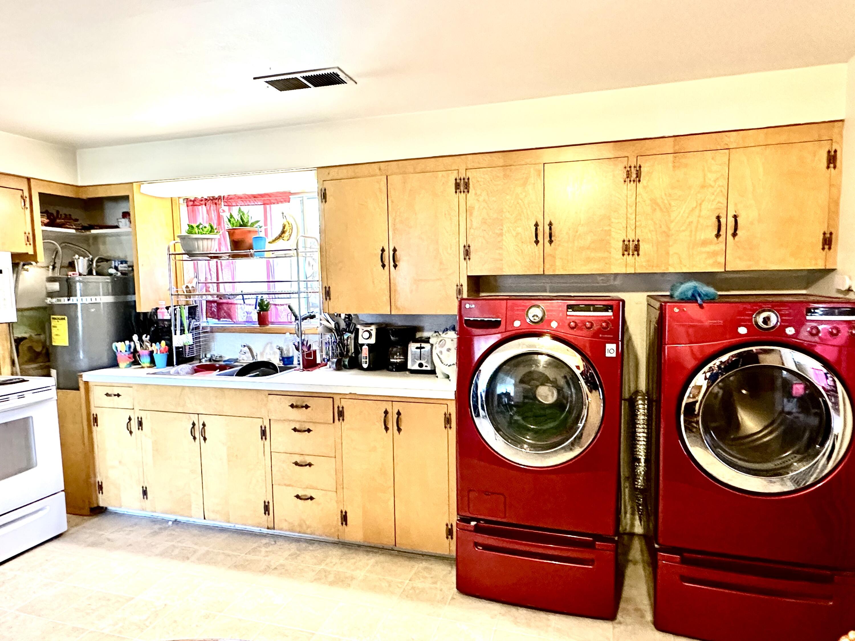 Old Orchard Manor - Residential