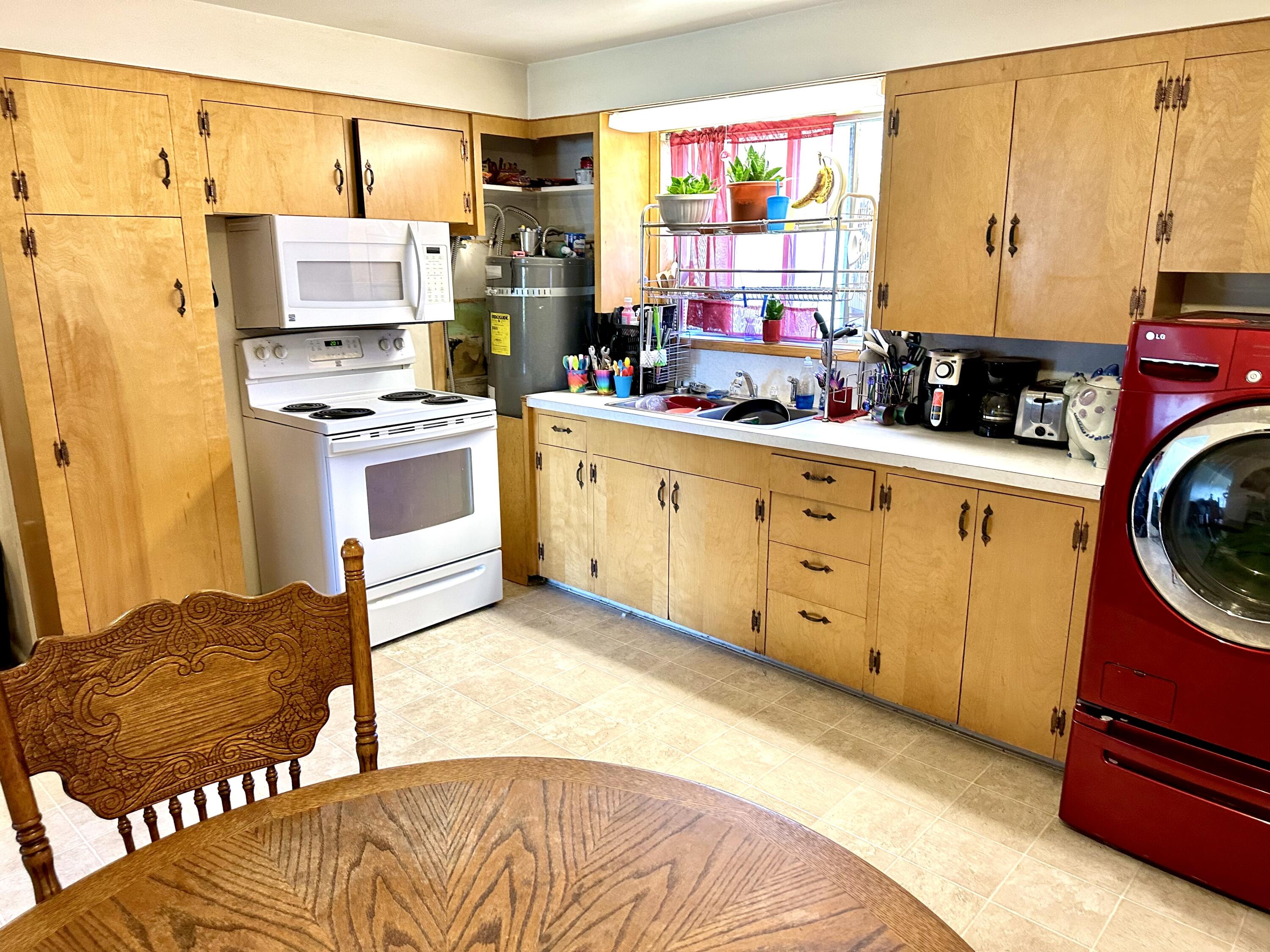 Old Orchard Manor - Residential