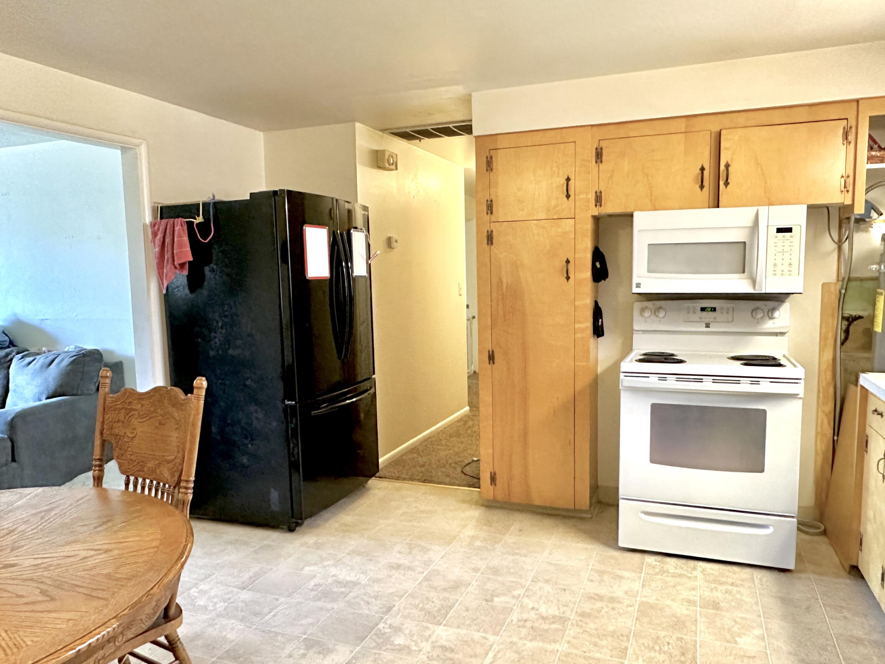 Old Orchard Manor - Residential