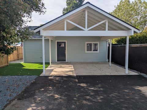 Tiny photo for 613 St Thomas Lane, Eagle Point, OR 97524 (MLS # 220221211)
