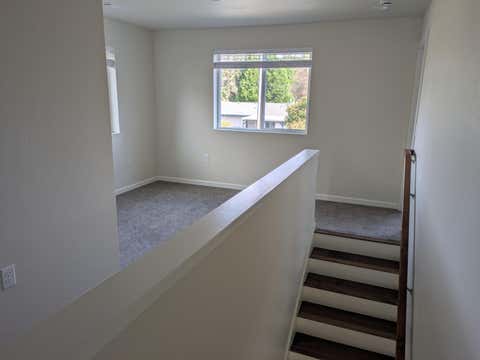 Tiny photo for 613 St Thomas Lane, Eagle Point, OR 97524 (MLS # 220221211)