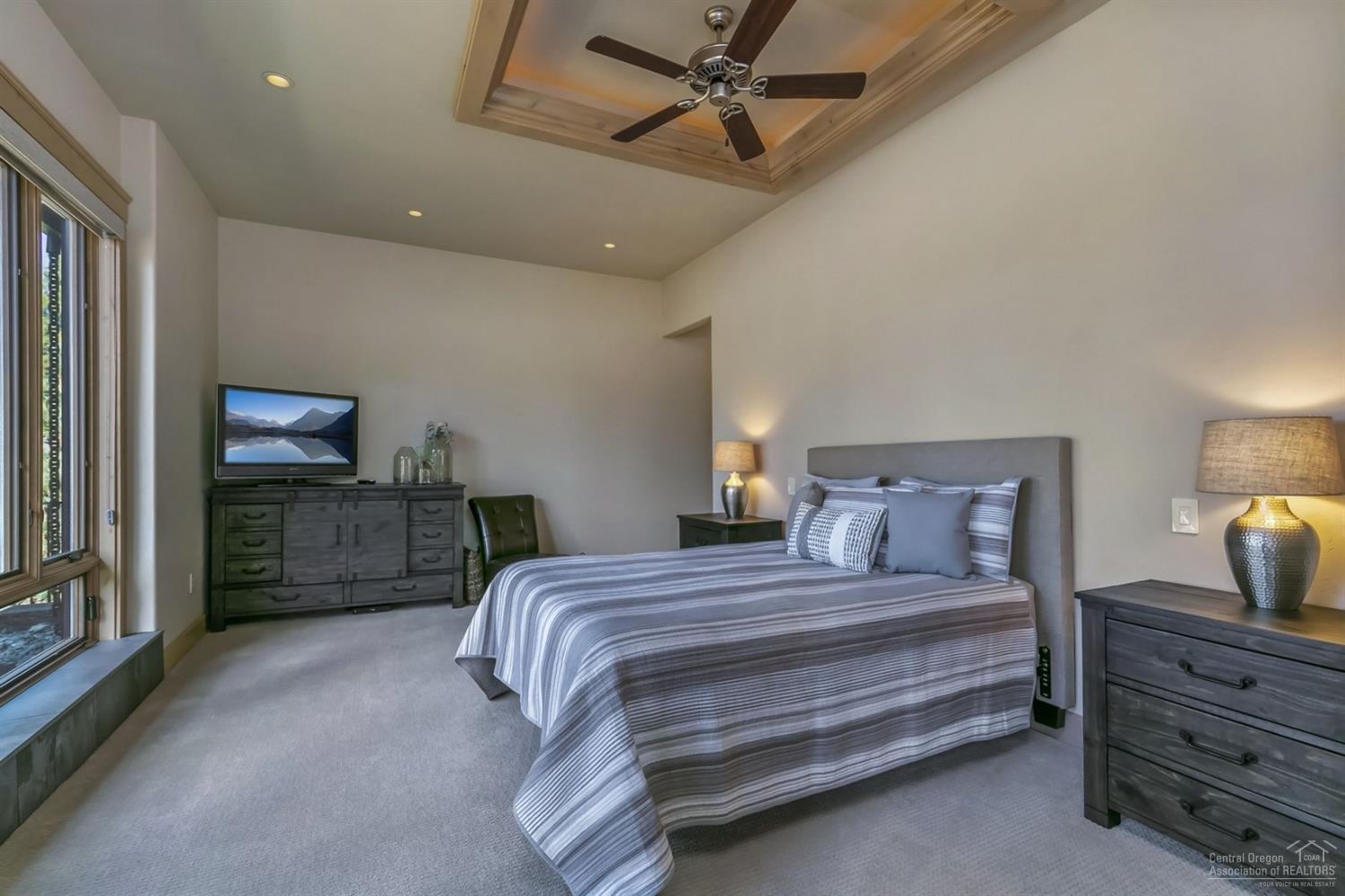 Three Pines Ridge - Residential