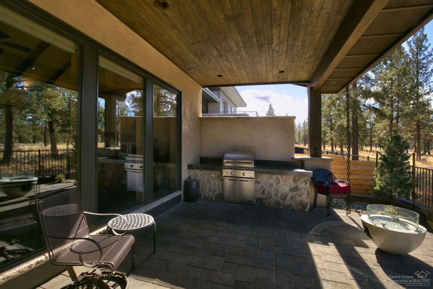 Three Pines Ridge - Residential