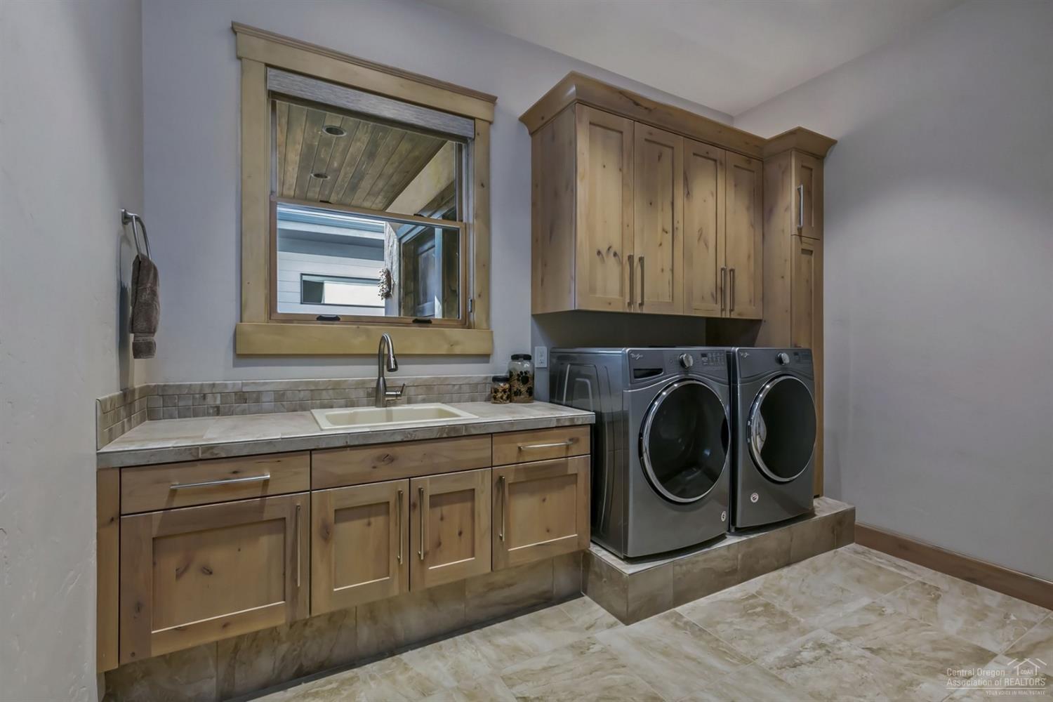 Three Pines Ridge - Residential