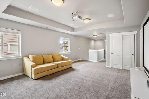 Tiny photo for 61066 SE Sydney Harbor Drive, Bend, OR 97702 (MLS # 220223165)