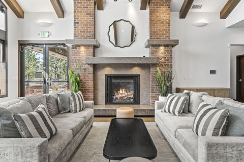 Tiny photo for 61066 SE Sydney Harbor Drive, Bend, OR 97702 (MLS # 220223165)