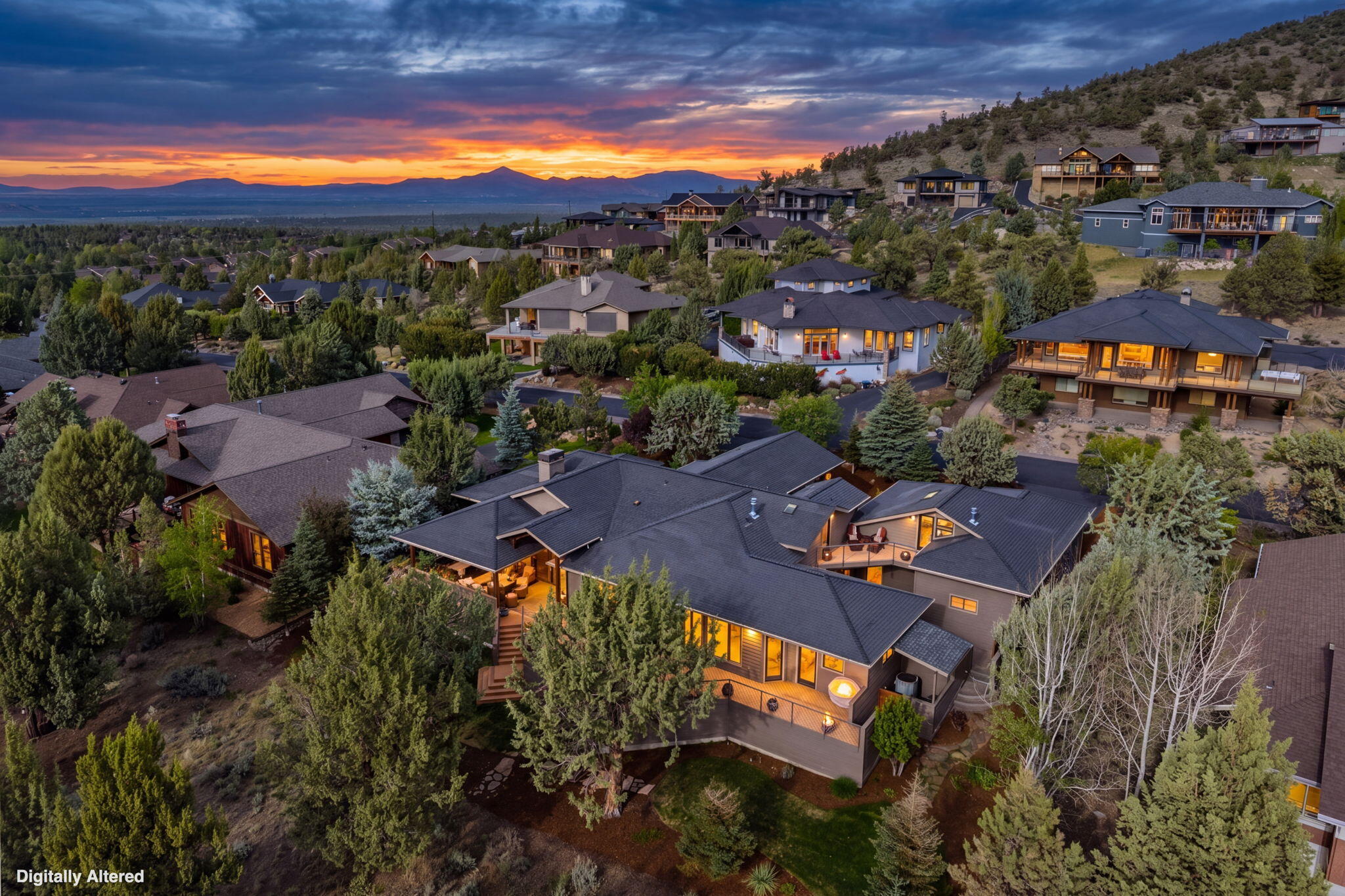 1134 Highland View Loop