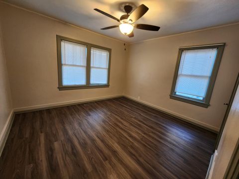 Tiny photo for 2507 Gettle Street, Klamath Falls, OR 97603 (MLS # 220210951)