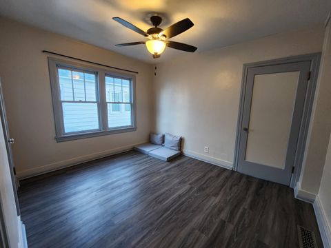 Tiny photo for 2507 Gettle Street, Klamath Falls, OR 97603 (MLS # 220210951)