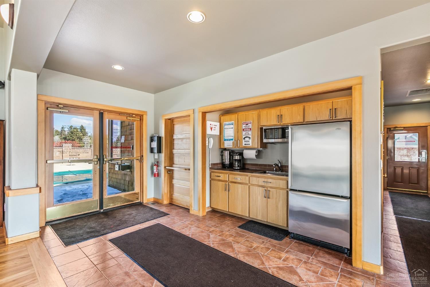 Pine Meadow Vill - Residential