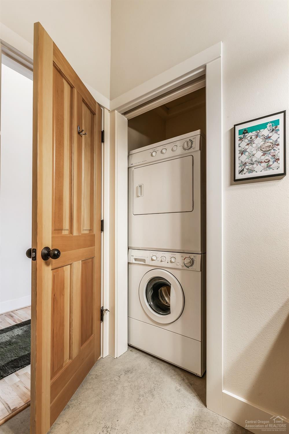 Pine Meadow Vill - Residential