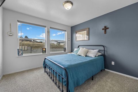 Tiny photo for 58400 4-K Overlook Lane, John Day, OR 97845 (MLS # 220215444)