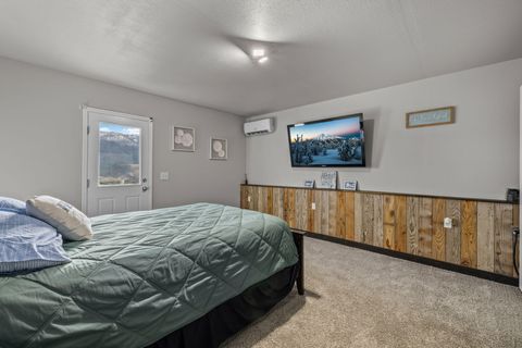 Tiny photo for 58400 4-K Overlook Lane, John Day, OR 97845 (MLS # 220215444)