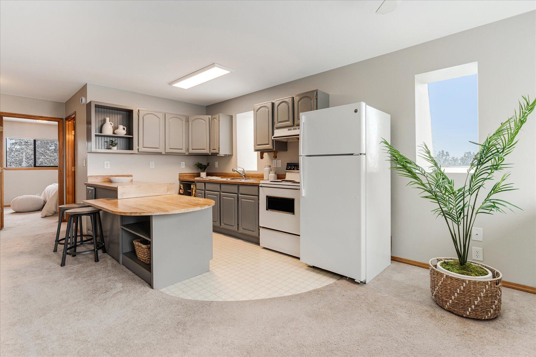 Whispering Pines - Residential