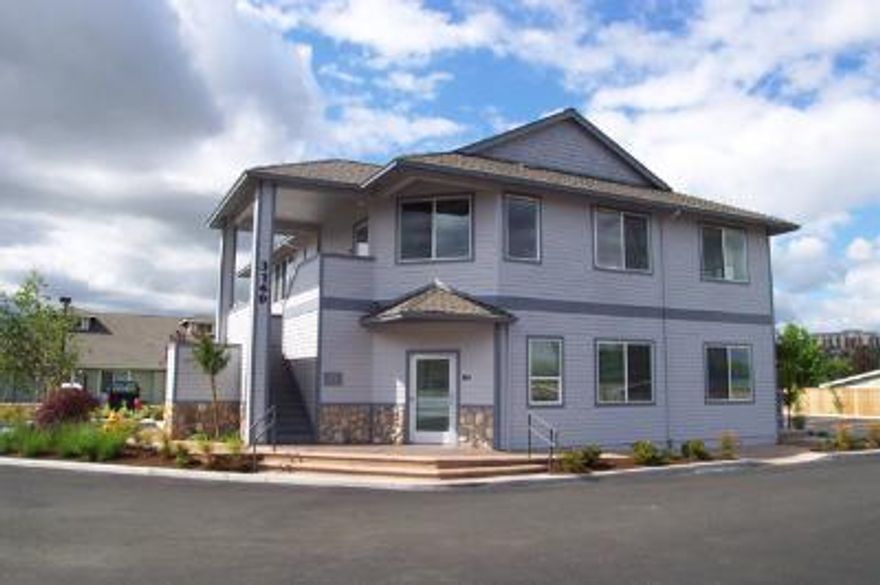 Move in ready office space, close to shopping and the Rogue Valley Medical Center. Easy access to the I-5 . Features a reception area, four offices, kitchen, first class office space. Ground level location.
