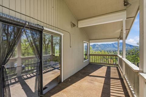 Tiny photo for 1704 NW Sunview Place, Grants Pass, OR 97526 (MLS # 220219697)