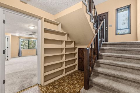 Tiny photo for 1704 NW Sunview Place, Grants Pass, OR 97526 (MLS # 220219697)