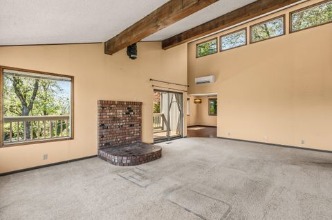 Tiny photo for 1704 NW Sunview Place, Grants Pass, OR 97526 (MLS # 220219697)