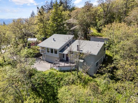Tiny photo for 1704 NW Sunview Place, Grants Pass, OR 97526 (MLS # 220219697)