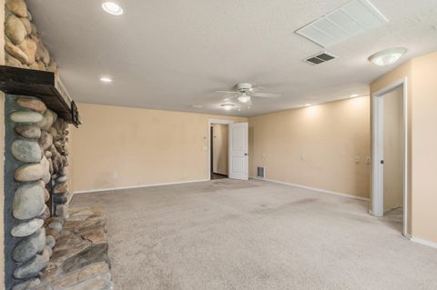 Tiny photo for 1704 NW Sunview Place, Grants Pass, OR 97526 (MLS # 220219697)