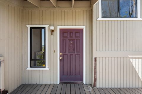 Tiny photo for 1704 NW Sunview Place, Grants Pass, OR 97526 (MLS # 220219697)