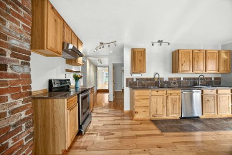 Tiny photo for 51 Sterling Creek Road, Jacksonville, OR 97530 (MLS # 220216711)