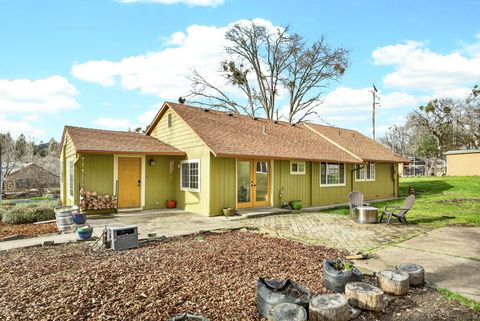 Tiny photo for 51 Sterling Creek Road, Jacksonville, OR 97530 (MLS # 220216711)