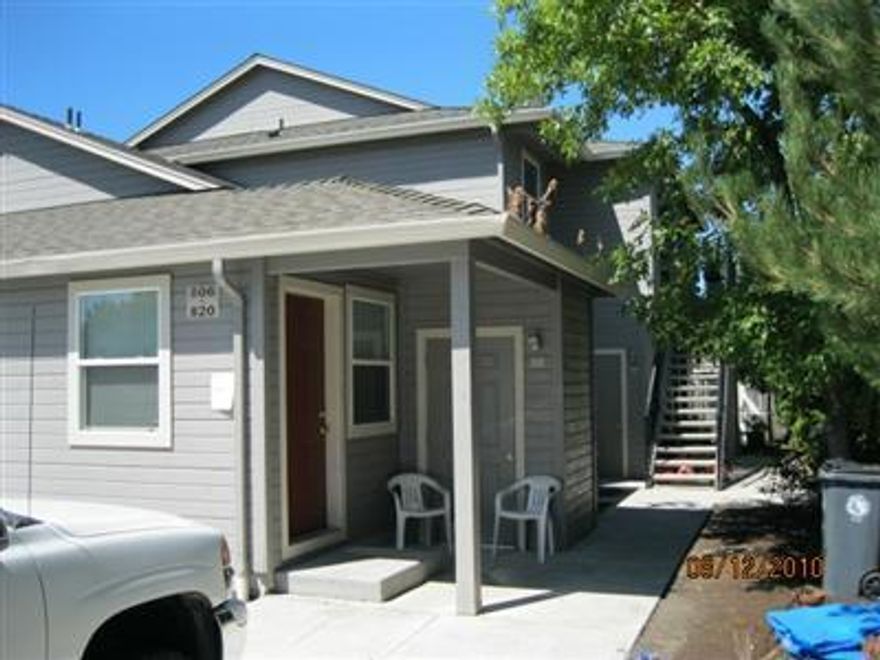 Investors, here it is built in 2006. Each unit has 2 bedrooms 1 bath. 2-yr Home Warranty valued at $1100!
