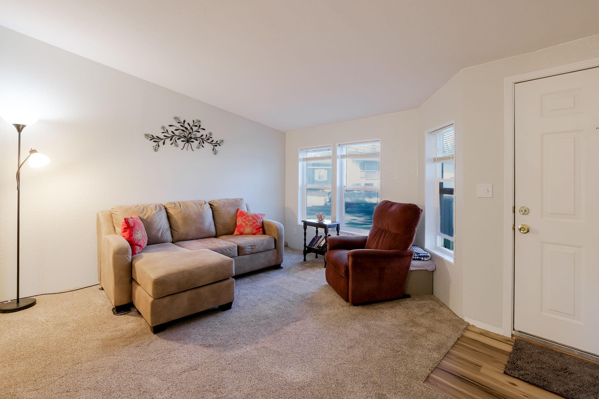 61000 Brosterhous Road 533