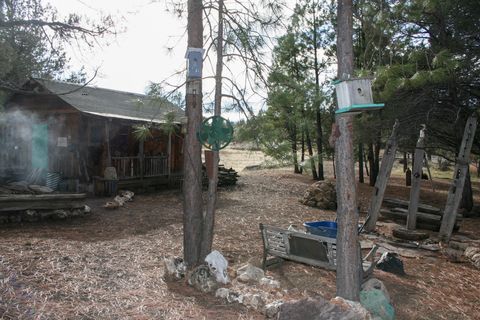 Tiny photo for 61207 Mokas Court, Bly, OR 97622 (MLS # 220211577)