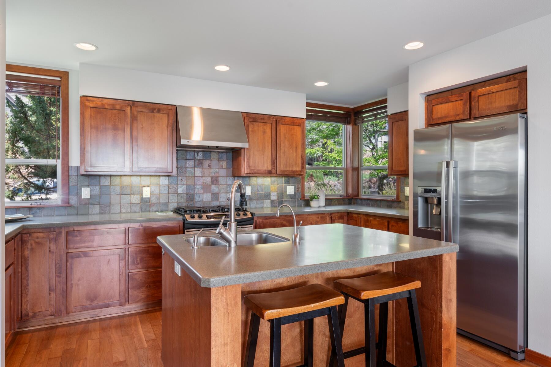 Eagle Crest - Residential