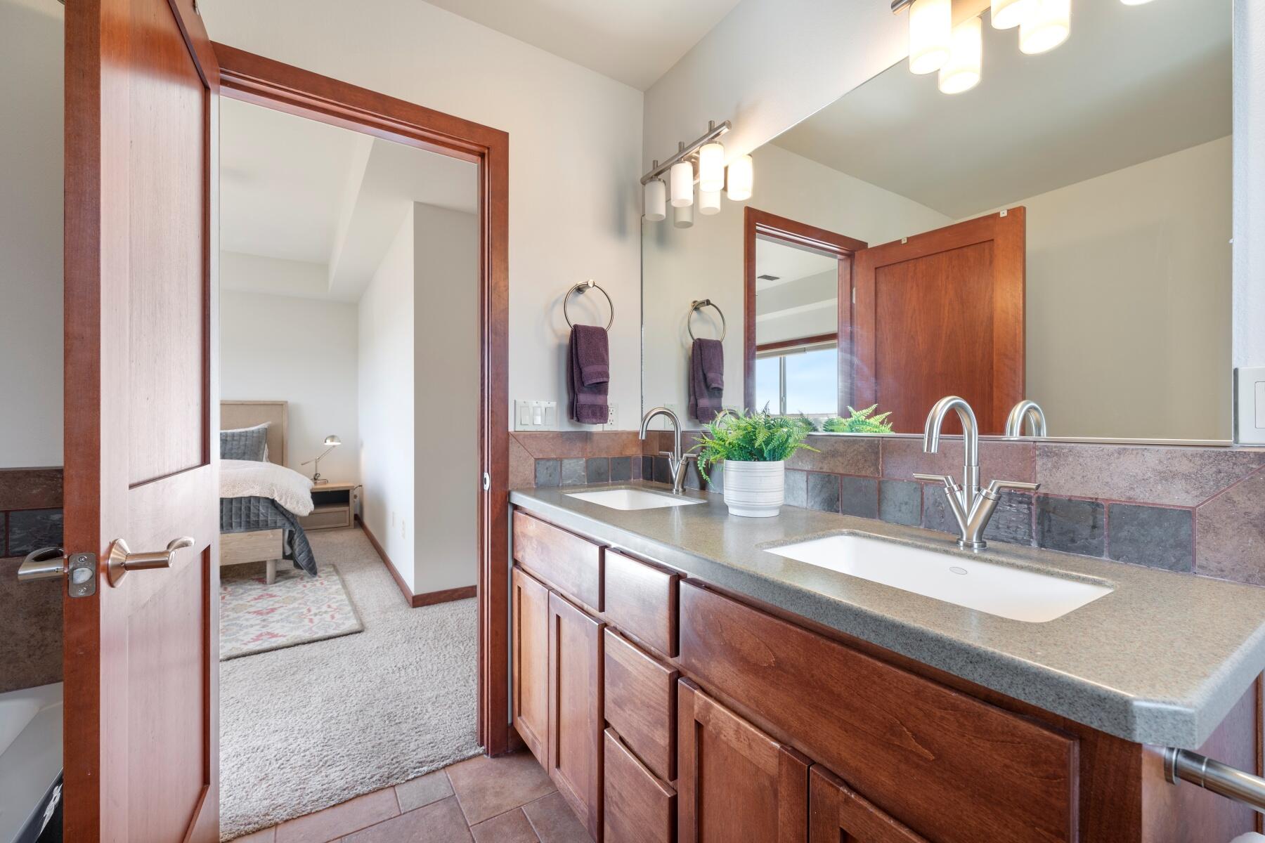 Eagle Crest - Residential