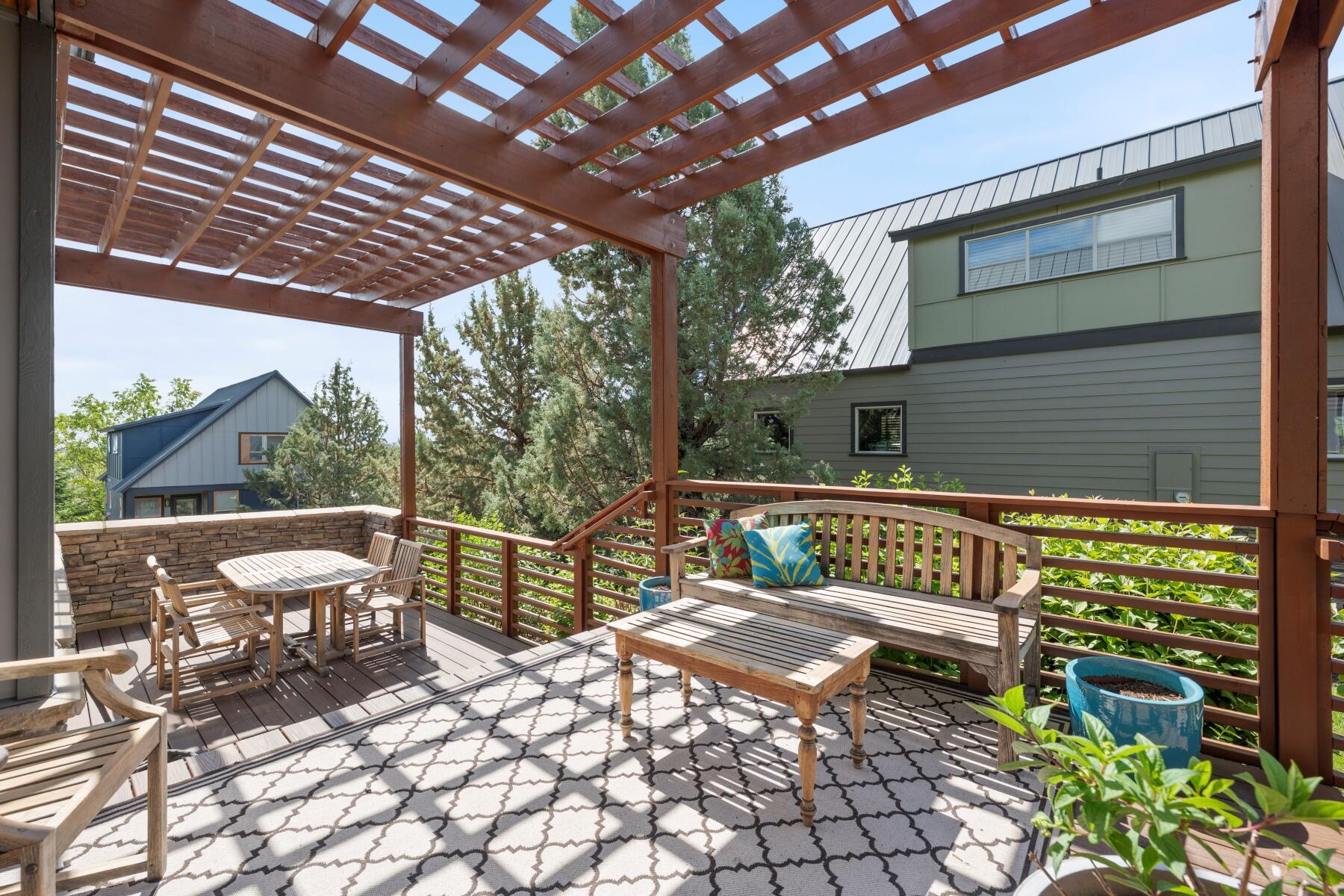 Eagle Crest - Residential