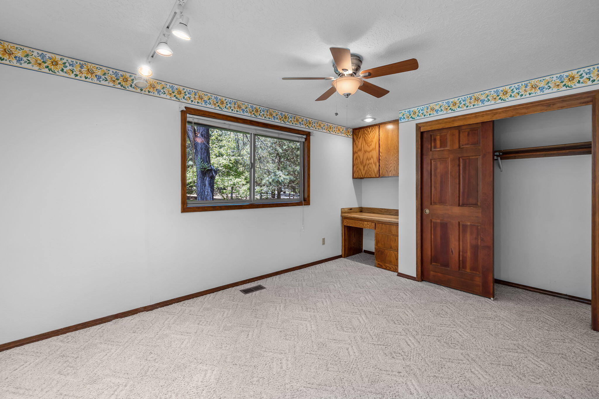 Woodside Ranch - Residential