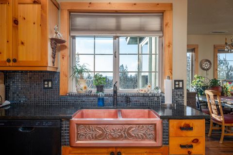 Tiny photo for 7672 SW Robin Drive, Terrebonne, OR 97760 (MLS # 220213855)