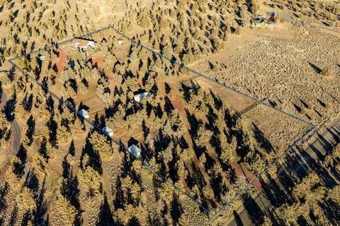 Tiny photo for 7672 SW Robin Drive, Terrebonne, OR 97760 (MLS # 220213855)