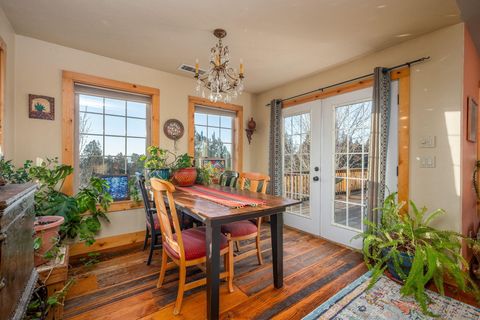 Tiny photo for 7672 SW Robin Drive, Terrebonne, OR 97760 (MLS # 220213855)