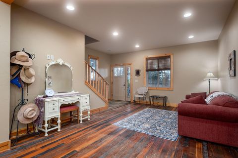 Tiny photo for 7672 SW Robin Drive, Terrebonne, OR 97760 (MLS # 220213855)