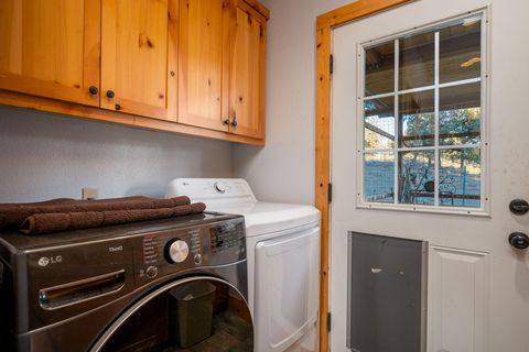 Tiny photo for 7672 SW Robin Drive, Terrebonne, OR 97760 (MLS # 220213855)