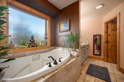 Tiny photo for 7672 SW Robin Drive, Terrebonne, OR 97760 (MLS # 220213855)