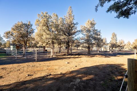 Tiny photo for 7672 SW Robin Drive, Terrebonne, OR 97760 (MLS # 220213855)