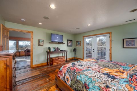 Tiny photo for 7672 SW Robin Drive, Terrebonne, OR 97760 (MLS # 220213855)