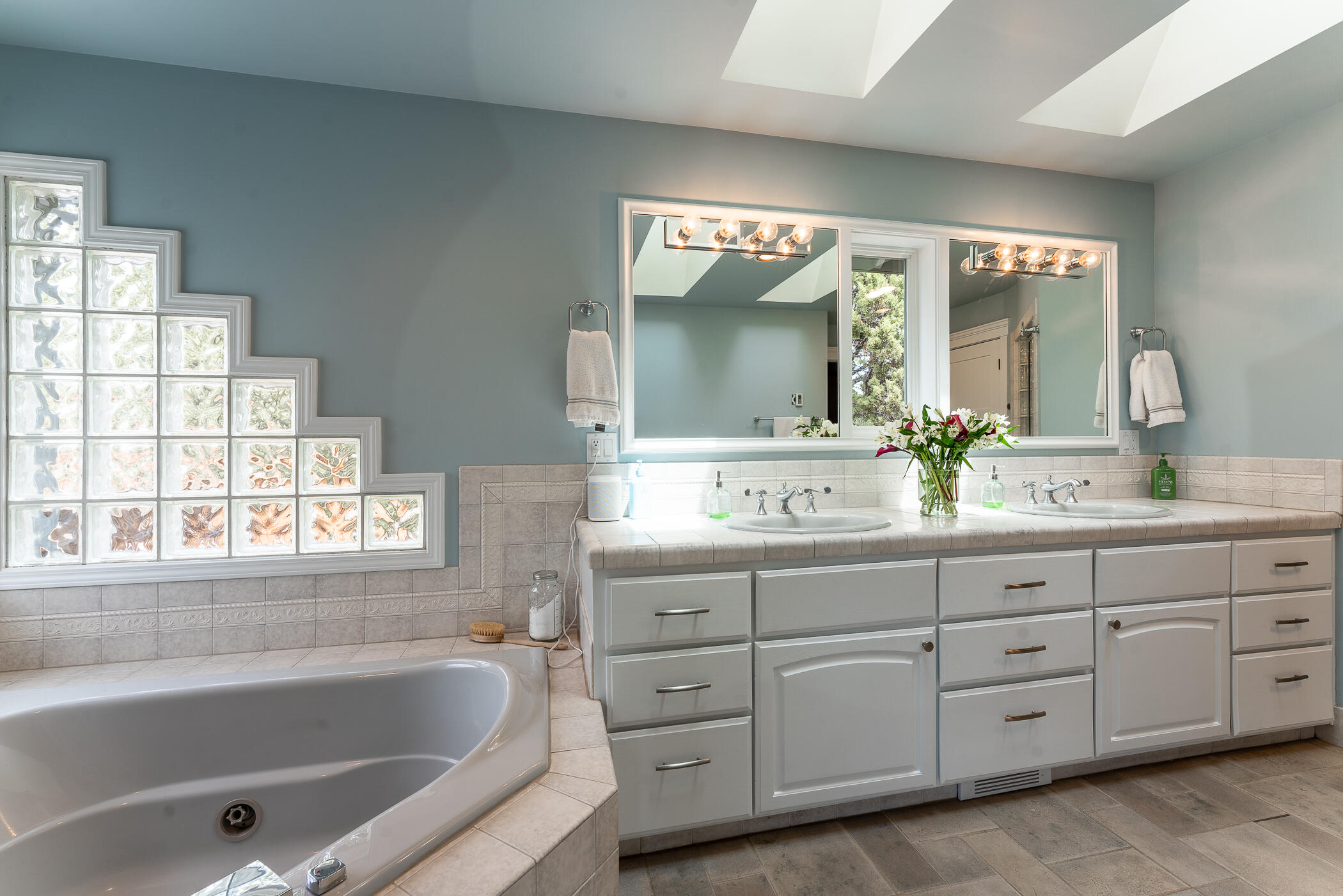 Lovestone Acres - Residential