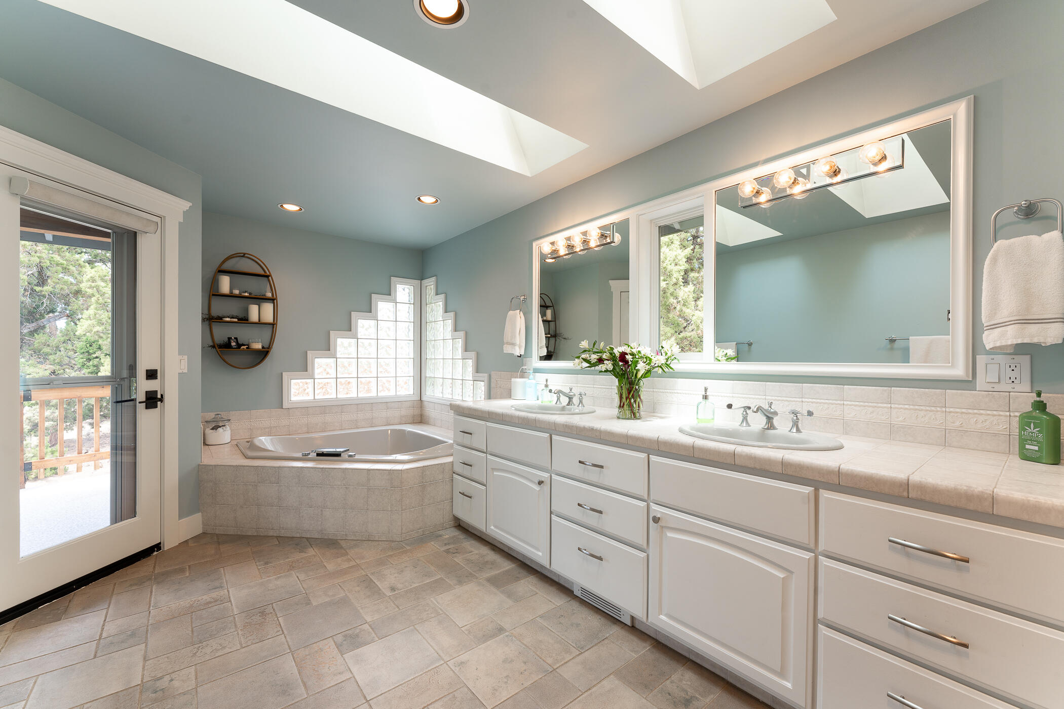 Lovestone Acres - Residential