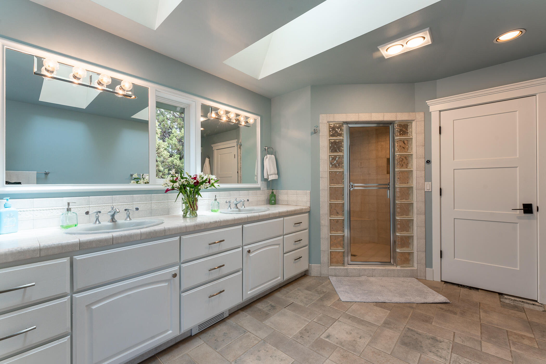 Lovestone Acres - Residential