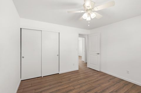 Tiny photo for 2711 Elliott Avenue, Medford, OR 97501 (MLS # 220219550)
