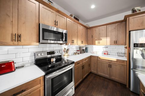 Tiny photo for 465 SE Sumner Drive, Prineville, OR 97754 (MLS # 220213851)