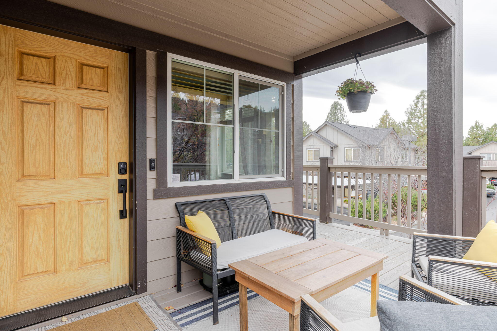 1925 NW Monterey Pines Drive 5