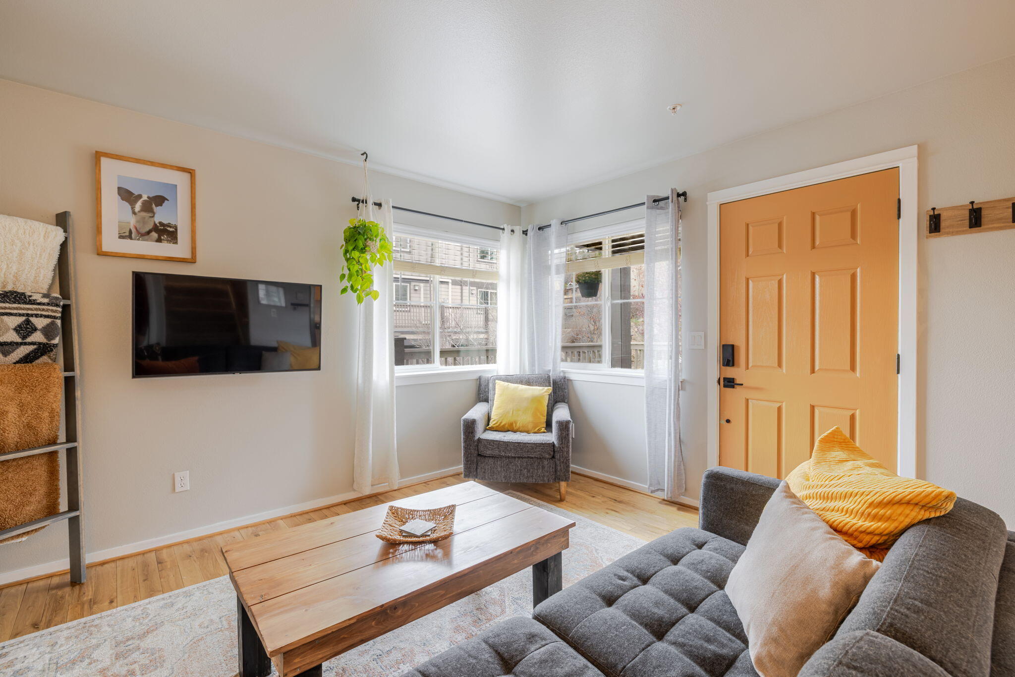 1925 NW Monterey Pines Drive 5