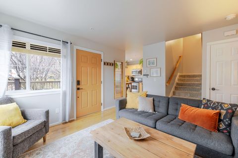 Tiny photo for 1925 NW Monterey Pines Drive #5, Bend, OR 97703 (MLS # 220212417)